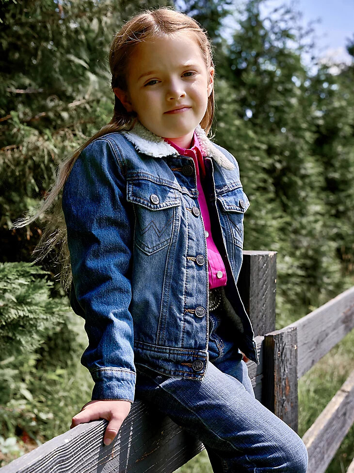chaqueta vaquera estilo camionero con forro de sherpa para niña color azul