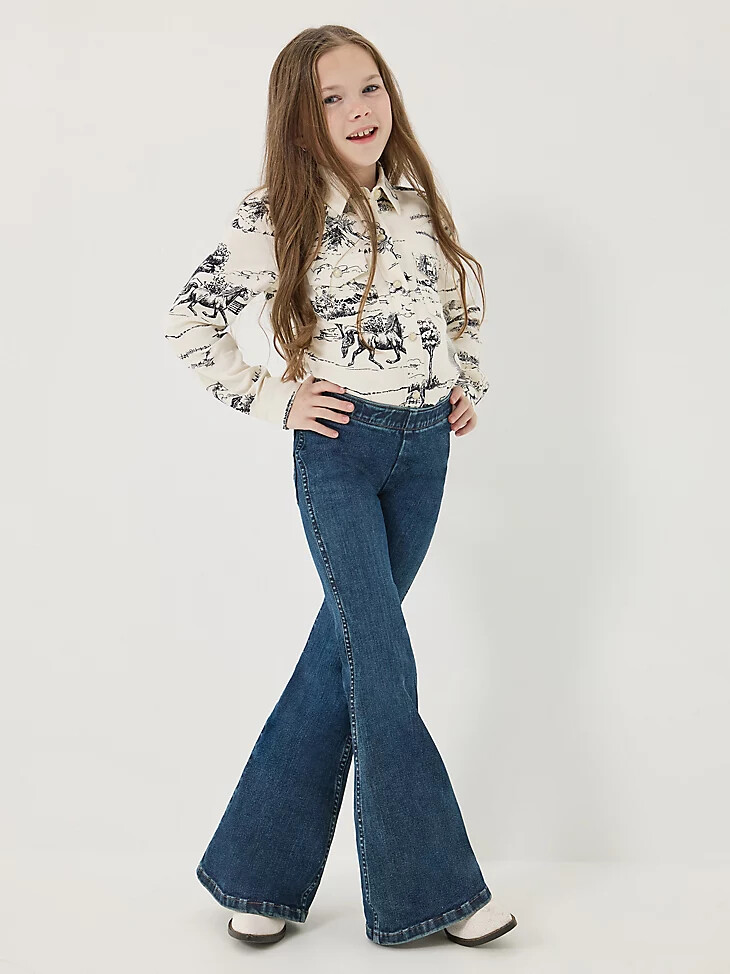 pantalones acampanados wrangler x lainey wilson para niña lavado denim oscuro