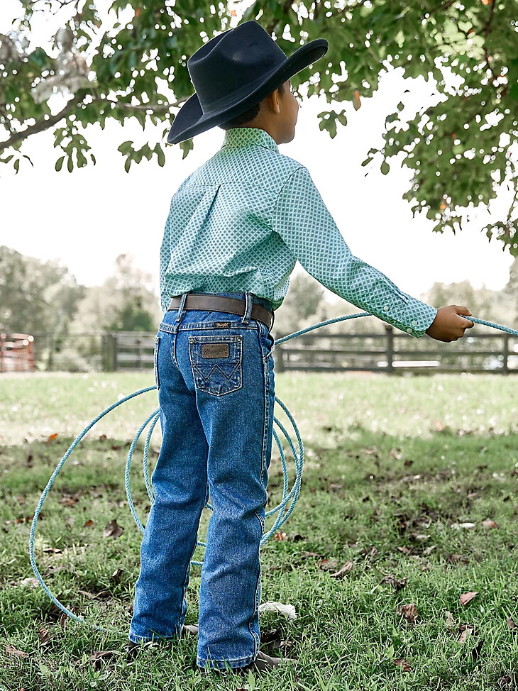 jean de corte vaquero george strait para niño de wrangler original fit 4-7 en denim piedra de peso pesado