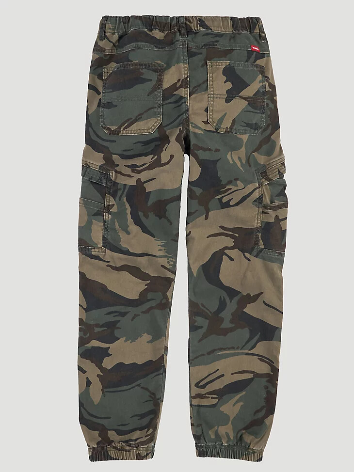 pantalón cargo wrangler free to stretch gamer para niño husky camuflaje verde bosque