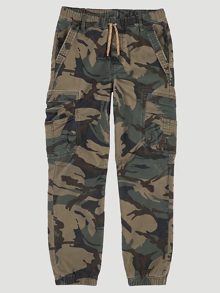 pantalón cargo wrangler free to stretch gamer para niño husky camuflaje verde bosque