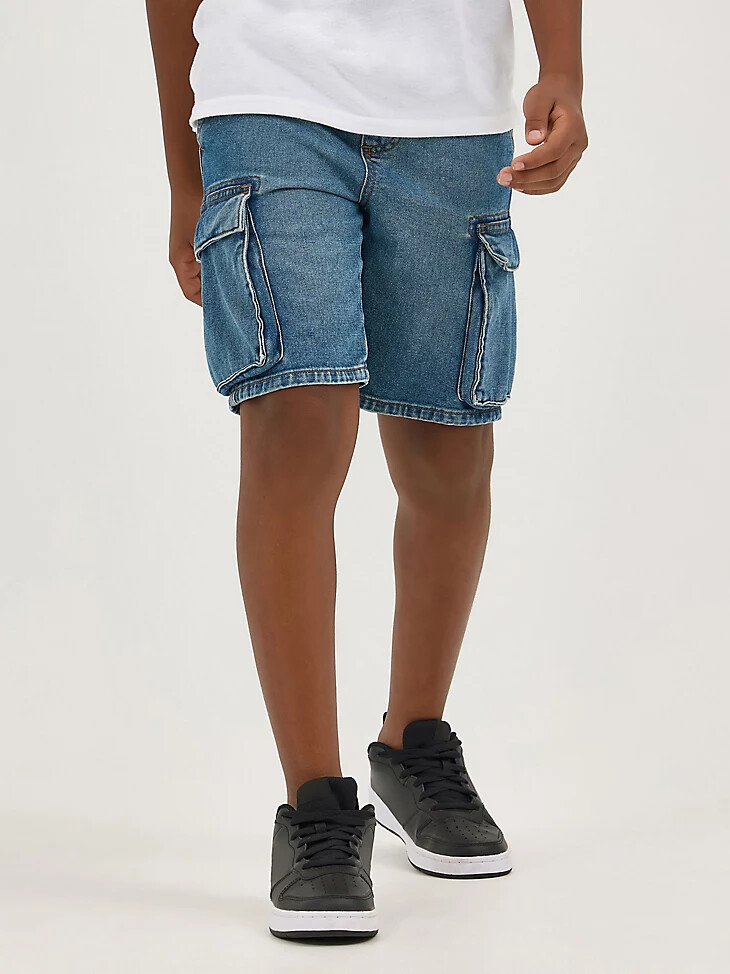 pantalón corto cargo playero con cordón para niño