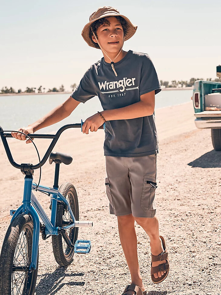 pantalón corto cargo wrangler tech para niño quiet shade