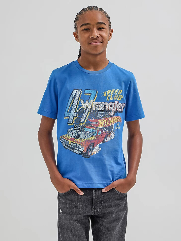 camiseta azul del speed club de wrangler x hot wheels para niño
