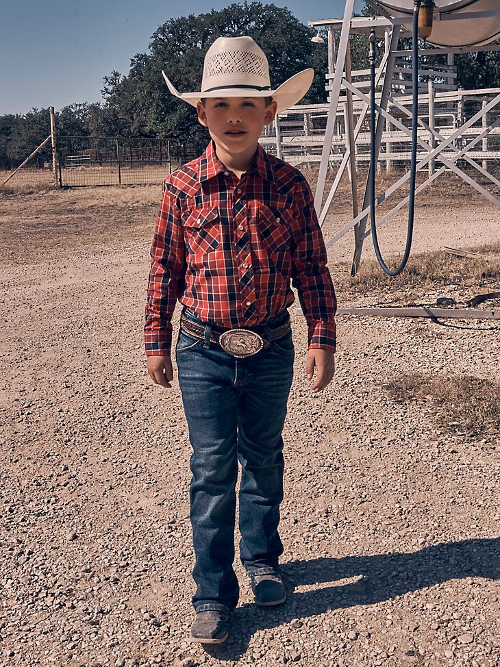 vaqueros wrangler retro slim boot para niño 4-20 hayward