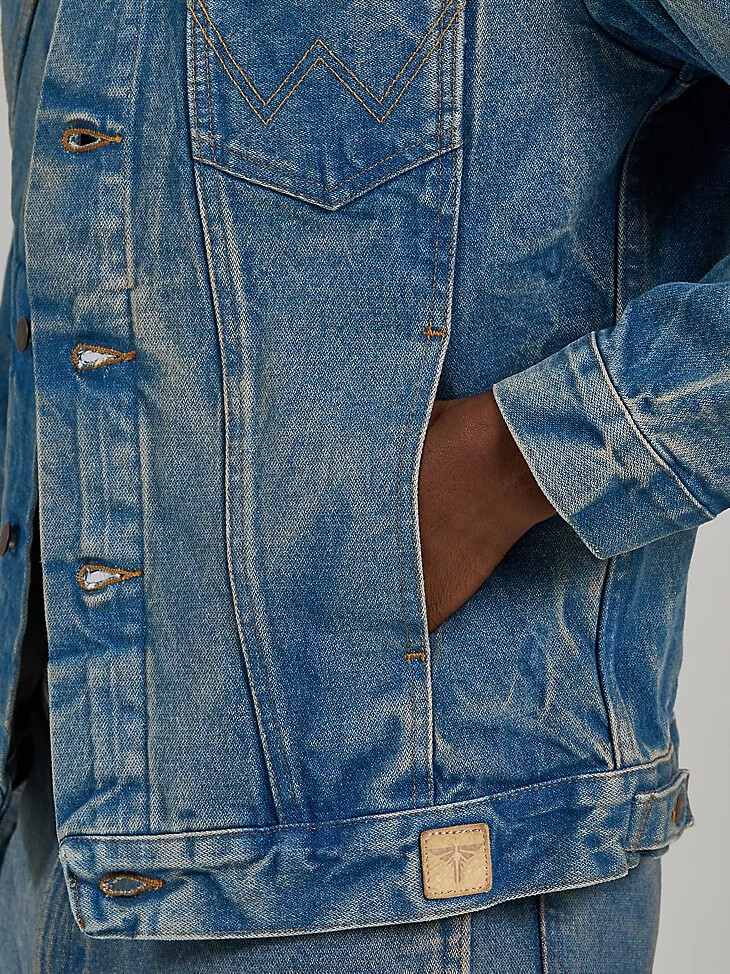 chaqueta vaquera prelavada wrangler x the last of us