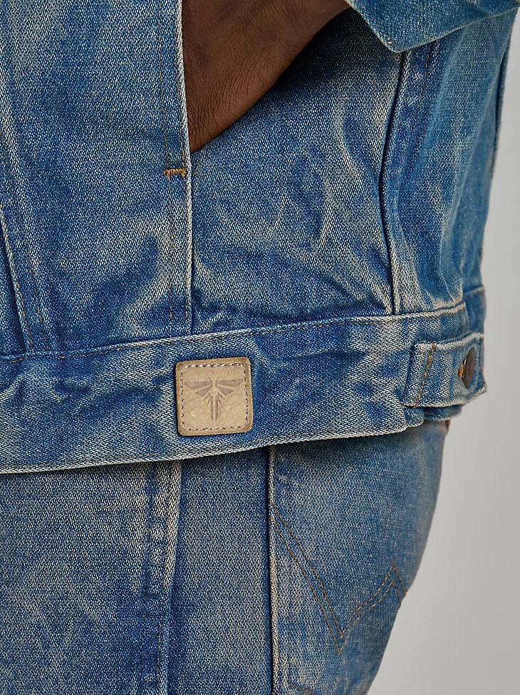 chaqueta vaquera prelavada wrangler x the last of us