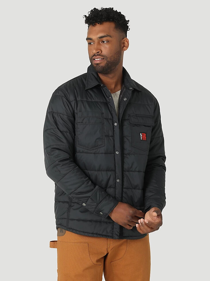 chaqueta con aislamiento wrangler riggs workwear tough layers color negro azabache