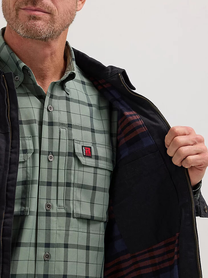 chaqueta de trabajo con forro de franela wrangler riggs workwear en negro azabache