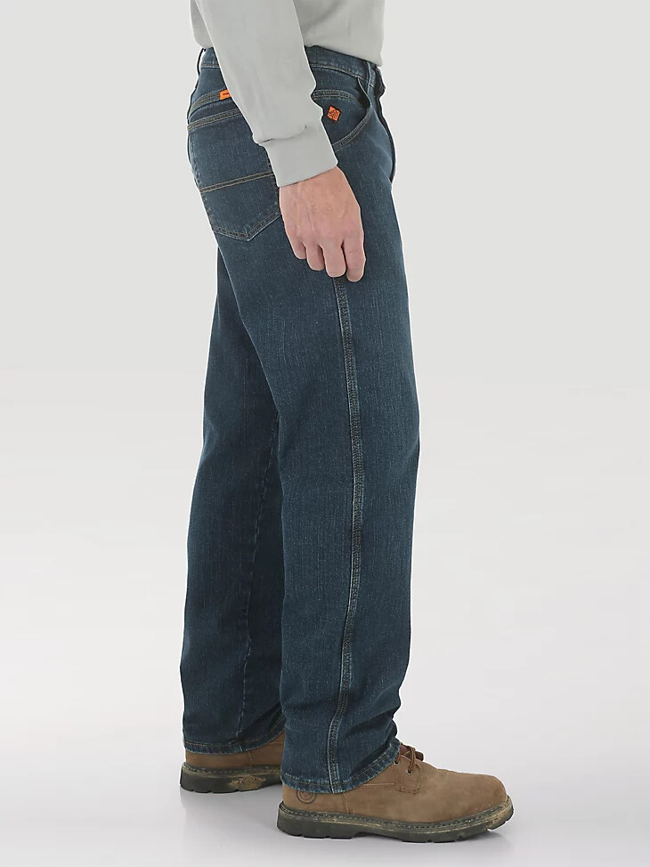 vaqueros wrangler fr riggs advanced comfort relaxed fit resistentes al fuego midstone