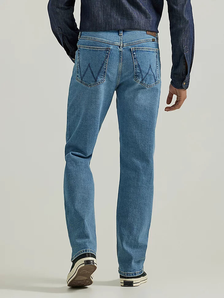 vaqueros flexibles de corte regular para hombre lavado claro