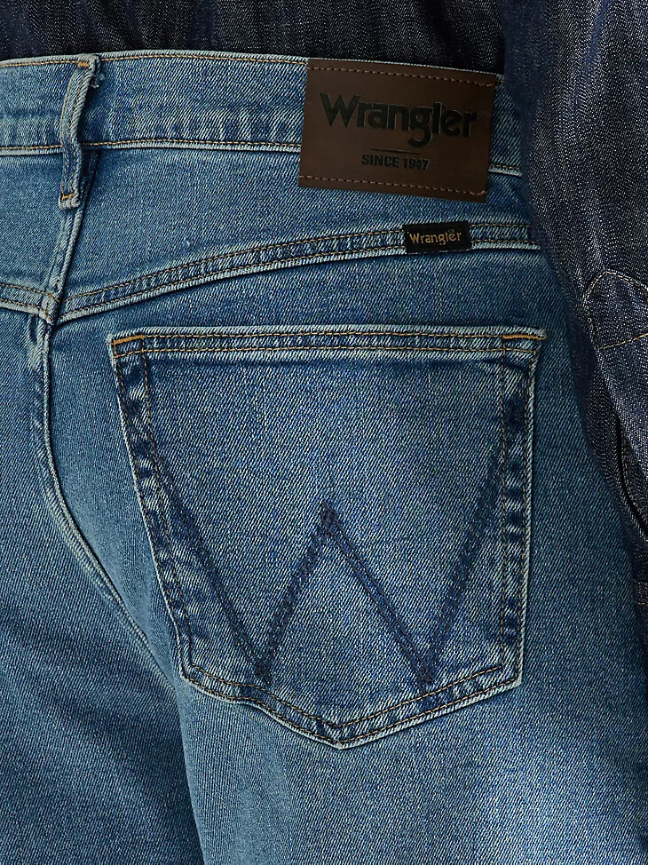 vaqueros flexibles de corte regular para hombre lavado claro