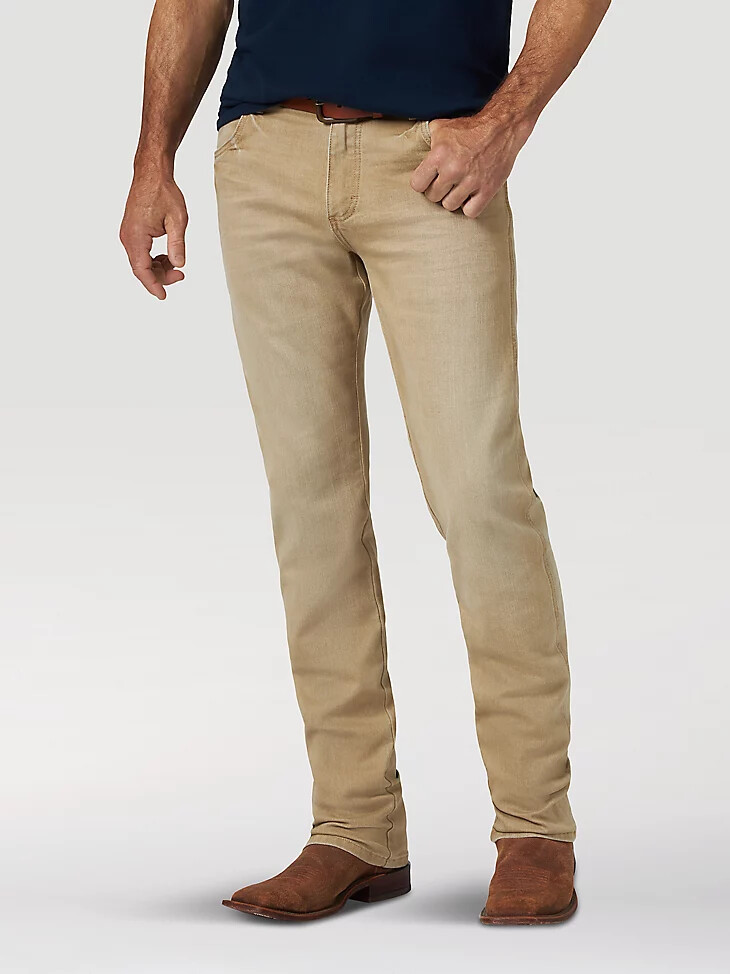 vaqueros wrangler retro premium de corte entallado y pierna recta para hombre color tostado