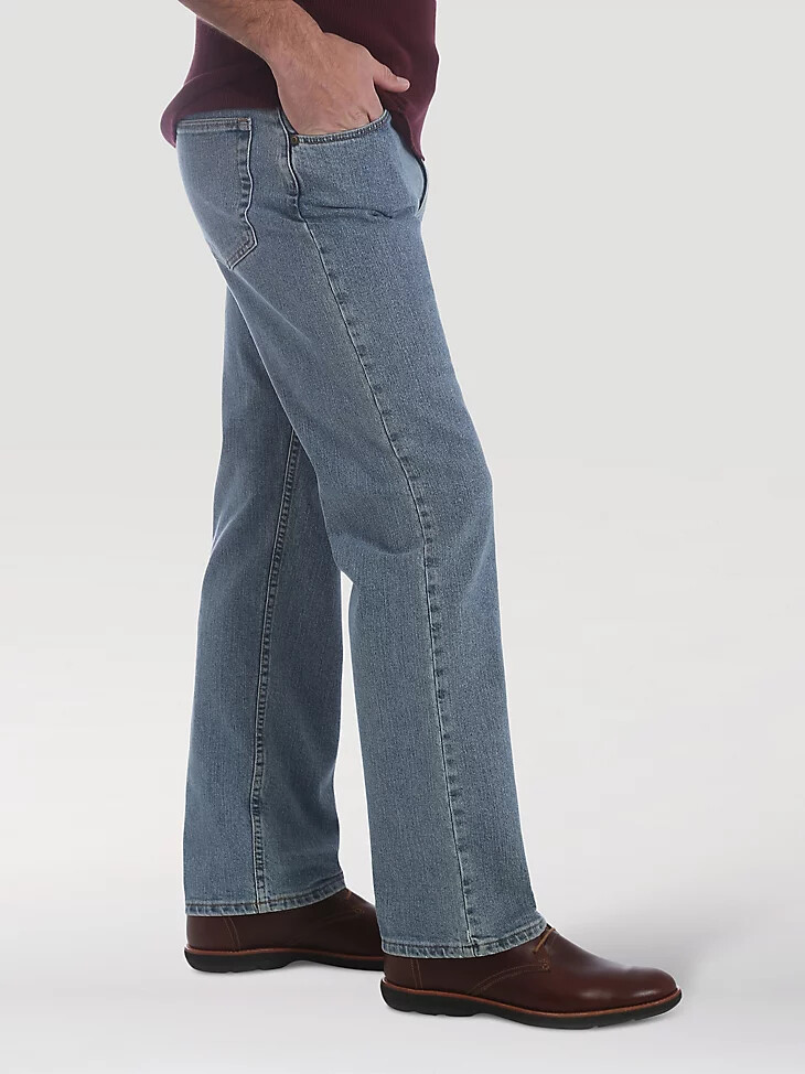 wrangler five star premium performance series jeans de corte regular con lavado claro