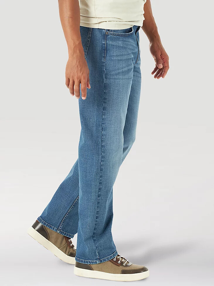 vaqueros flexibles de corte relajado para hombre milwaukee