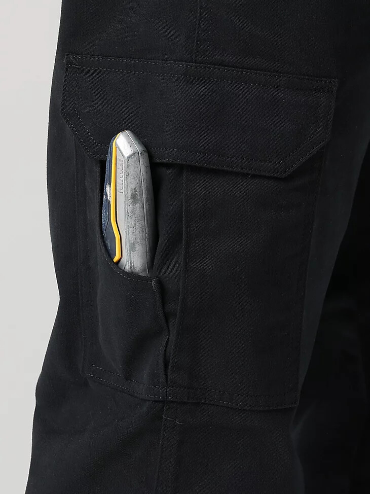 pantalón cargo de sarga wrangler workwear negro azabache