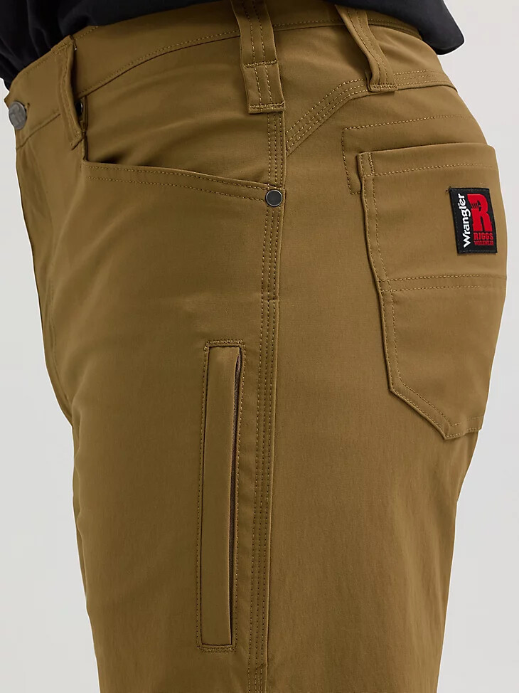 pantalón de trabajo técnico multitemporada wrangler riggs workwear estilo canguro