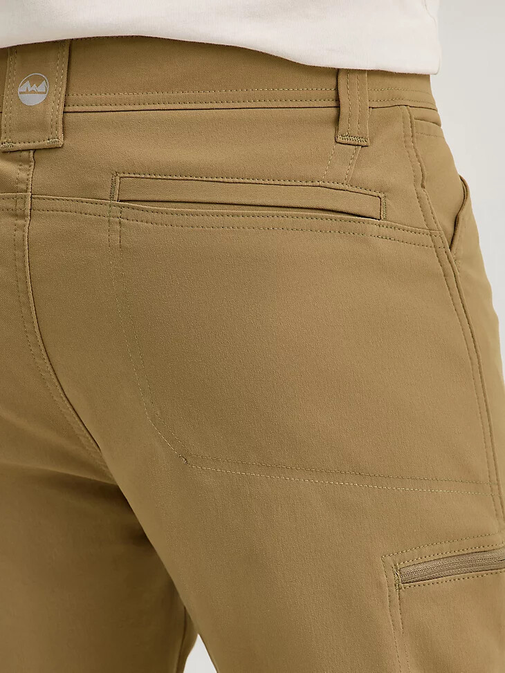 pantalón cargo para exteriores wrangler flex waist para hombre elmwood