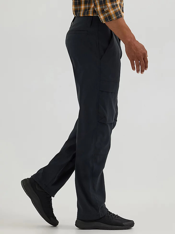 pantalón cargo relajado wrangler atg para hombre negro azabache