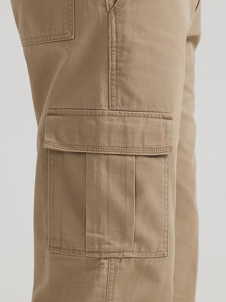 pantalón cargo de sarga wrangler legacy de grano
