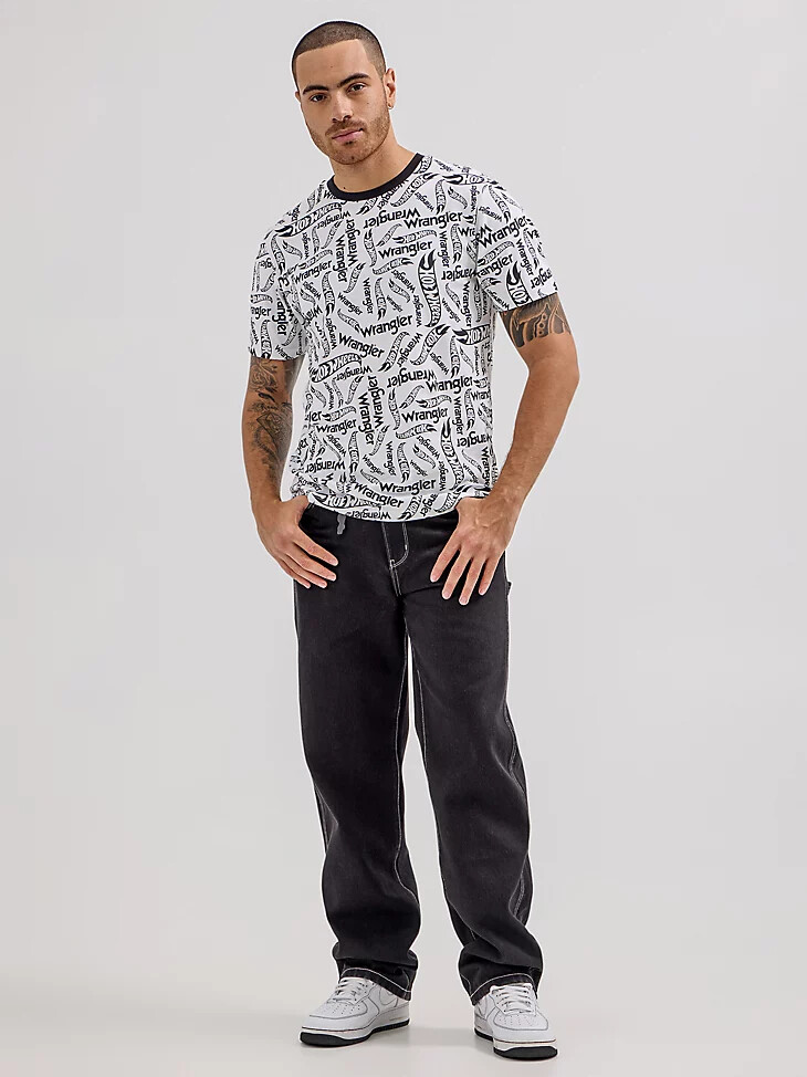 camiseta con el logotipo de wrangler x hot wheels para hombre color blanco brillante