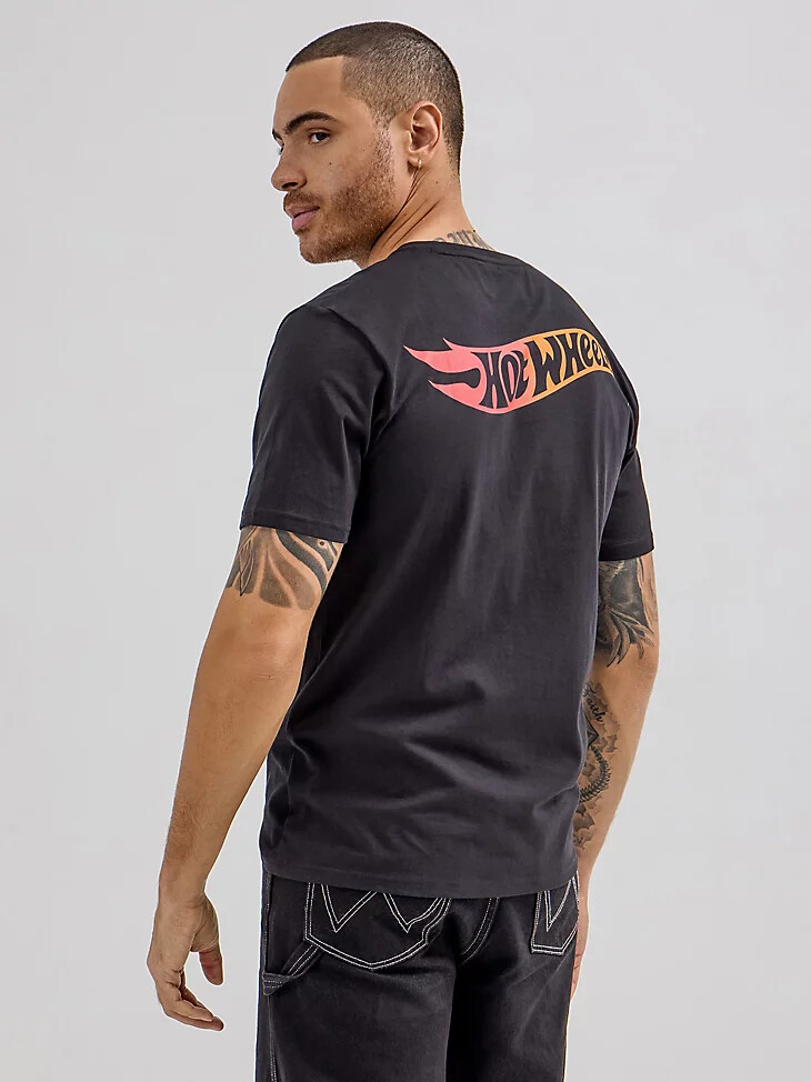 camiseta wrangler x hot wheels flaming bronco para hombre color negro