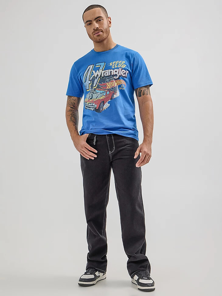 camiseta azul del speed club de wrangler x hot wheels para hombre