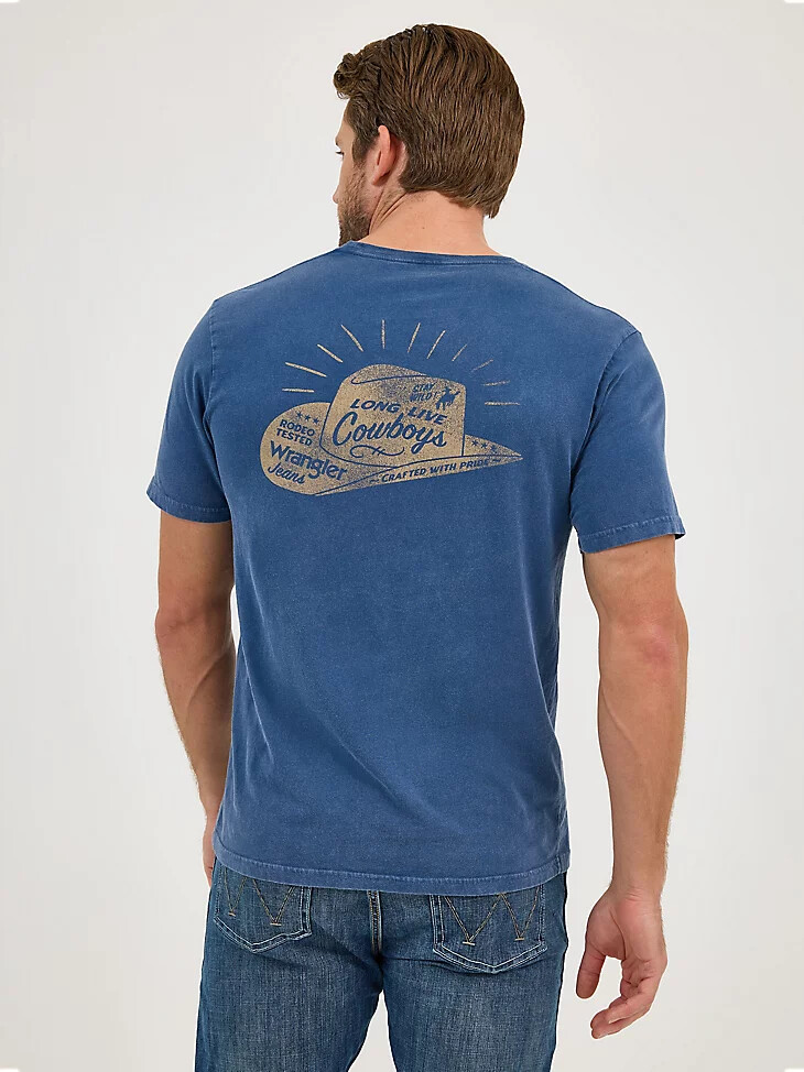 camiseta wrangler con bolsillo gráfico en la espalda para hombre color azul lavado