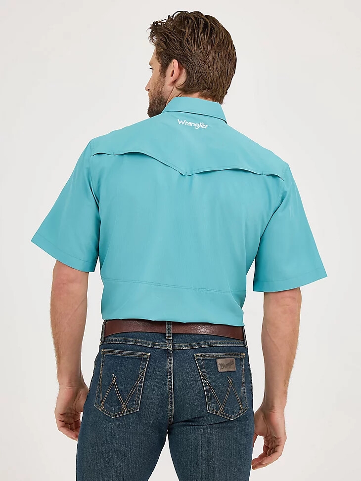 camisa wrangler performance de manga corta con broches a presión para hombre color verde azulado apagado
