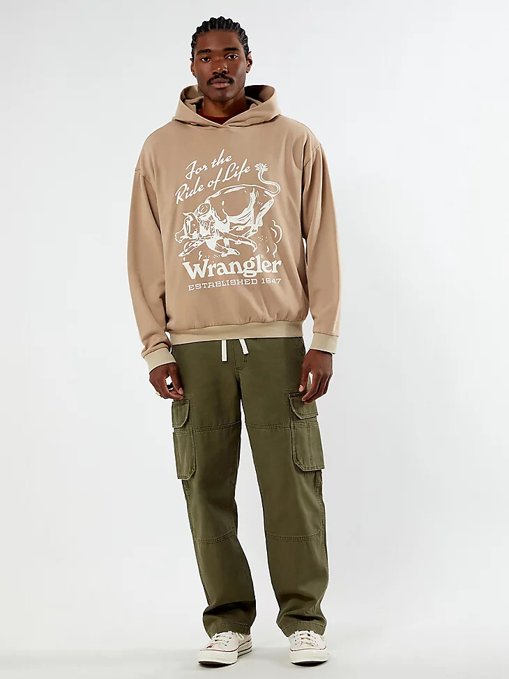sudadera con capucha gráfica wrangler x pacsun para hombre dune