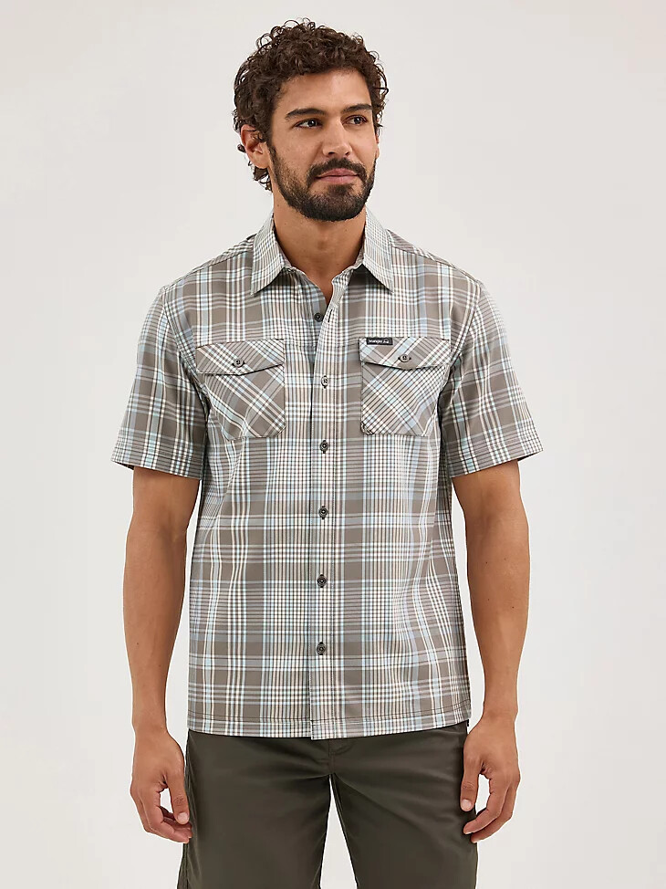 camisa utilitaria de manga corta evergreen para hombre color oliva polvoriento aster