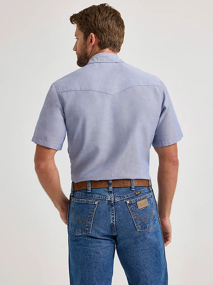 camisa de trabajo de manga corta con cierre de presión estilo western de chambray liso de corte vaquero chambray