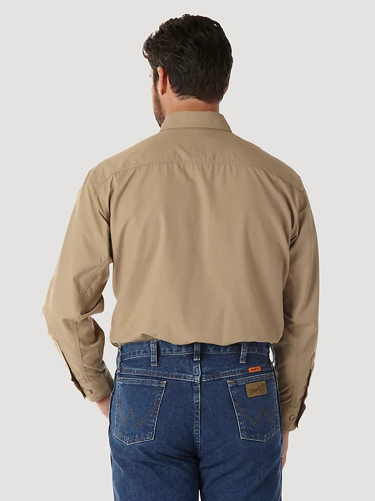 camisa de trabajo wrangler fr riggs twill lisa resistente a las llamas color caqui