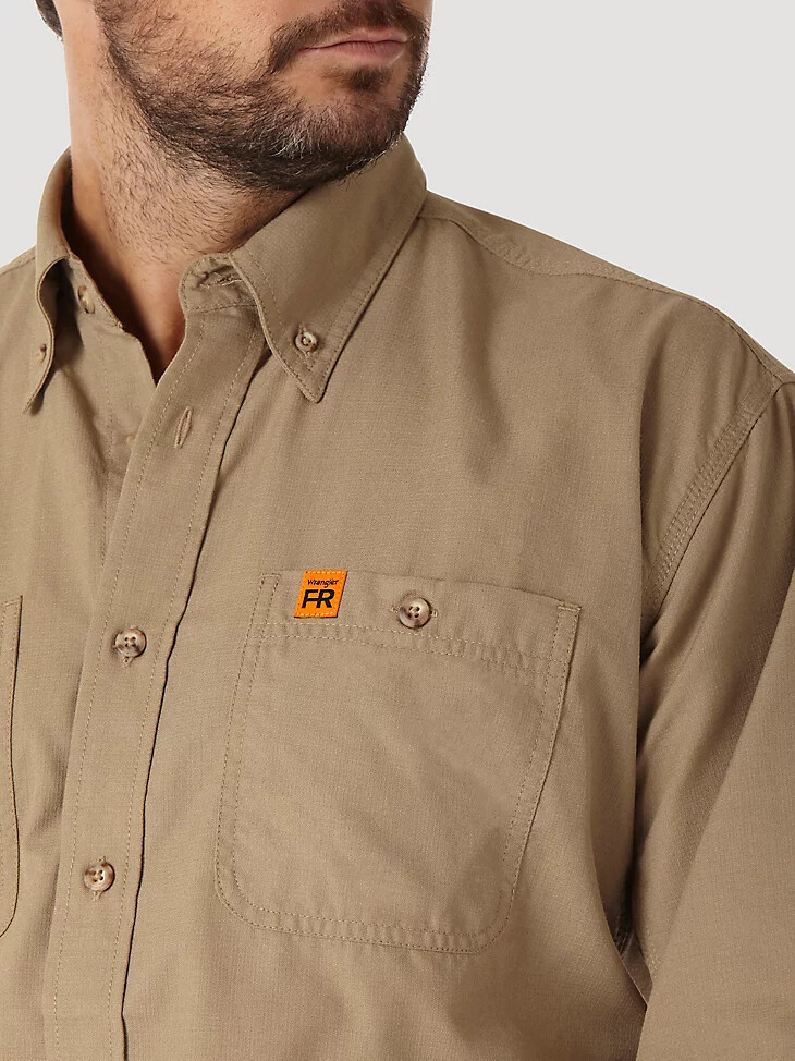 camisa de trabajo wrangler fr riggs twill lisa resistente a las llamas color caqui