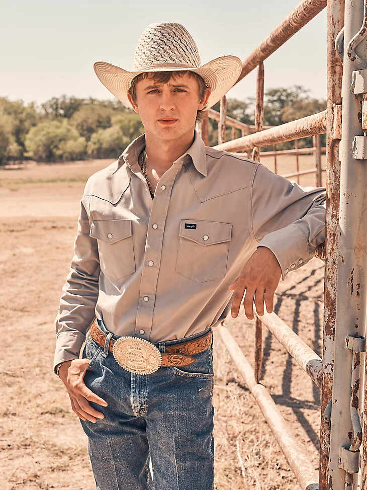 camisa vaquera de manga larga cuello abierto y corte vaquero de rendimiento premium y comodidad avanzada en color cemento