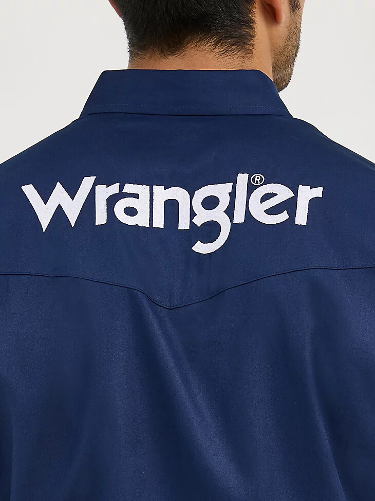 camisa lisa de manga larga con botones y logotipo wrangler para hombre color azul marino