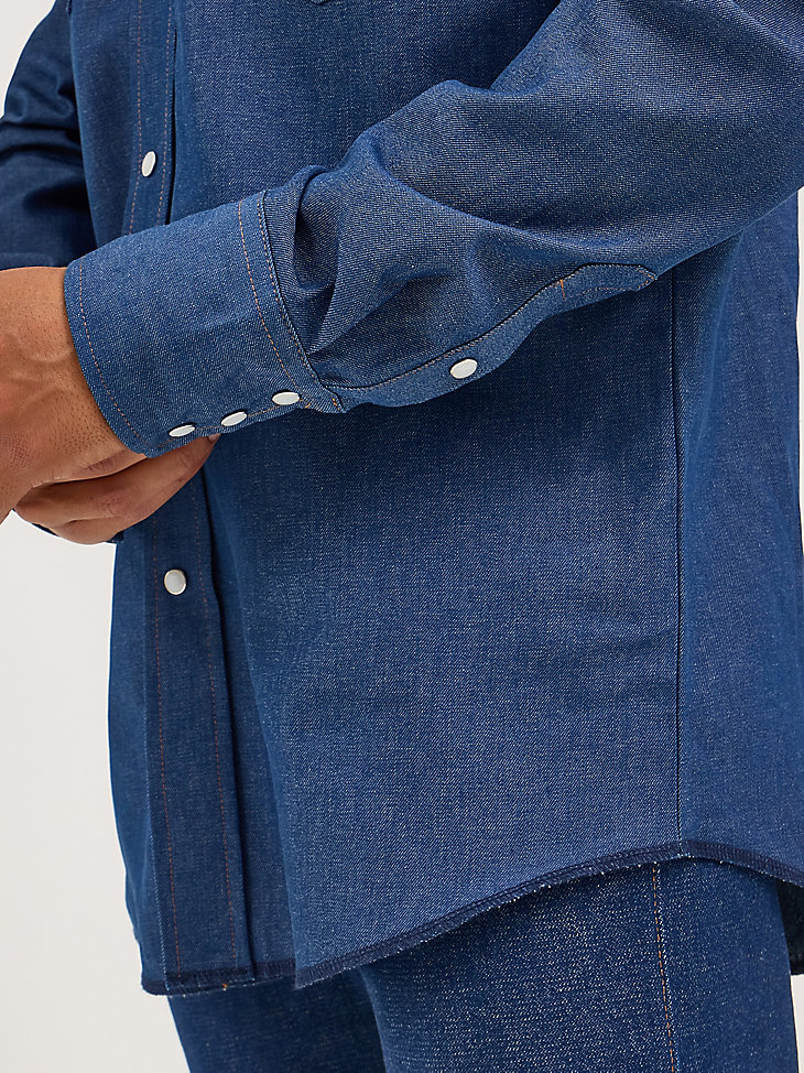 camisa de trabajo vaquera con broches de presión estilo vaquero cowboy cut con acabado firme color índigo acabado firme