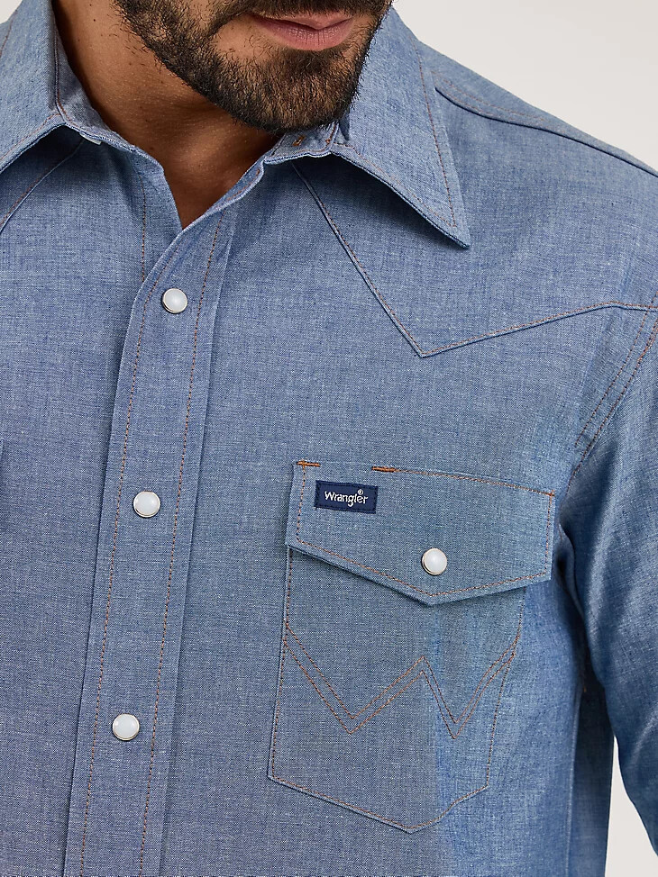 camisa de trabajo de manga larga cowboy cut con broches estilo western chambray color azul chambray acabado firme