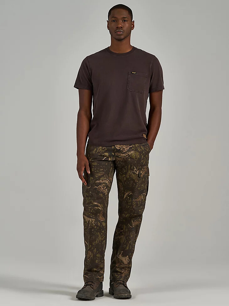 camiseta wrangler x the last of us con diseño de lunares