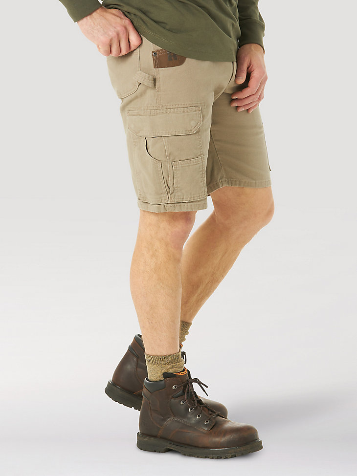 pantalón corto cargo elástico ranger de wrangler riggs workwear color caqui oscuro