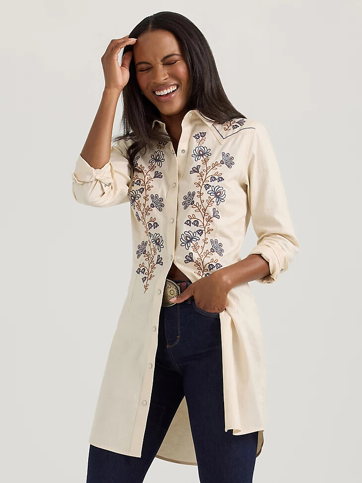 vestido camisero con broches de estilo western y flores silvestres bordadas para mujer cisne blanco