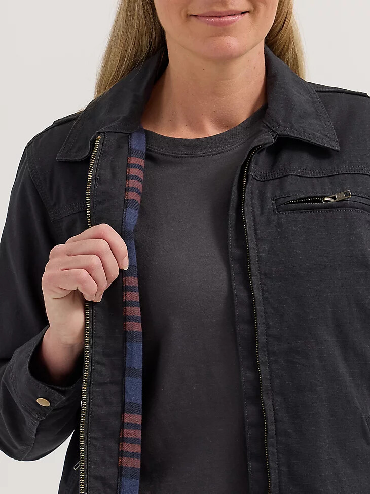 chaqueta de trabajo con forro de franela wrangler riggs workwear para mujer color negro azabache