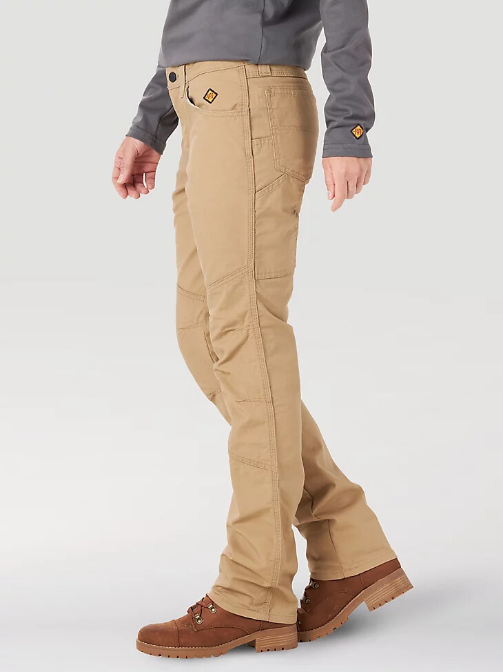 pantalón utilitario ignífugo wrangler fr para mujer color caqui dorado