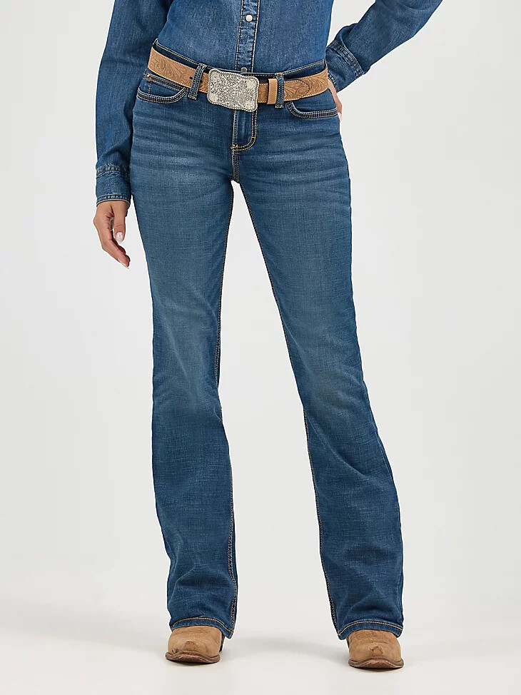 vaqueros wrangler retro mae de tiro medio con corte acampanado y lavado ms para mujer