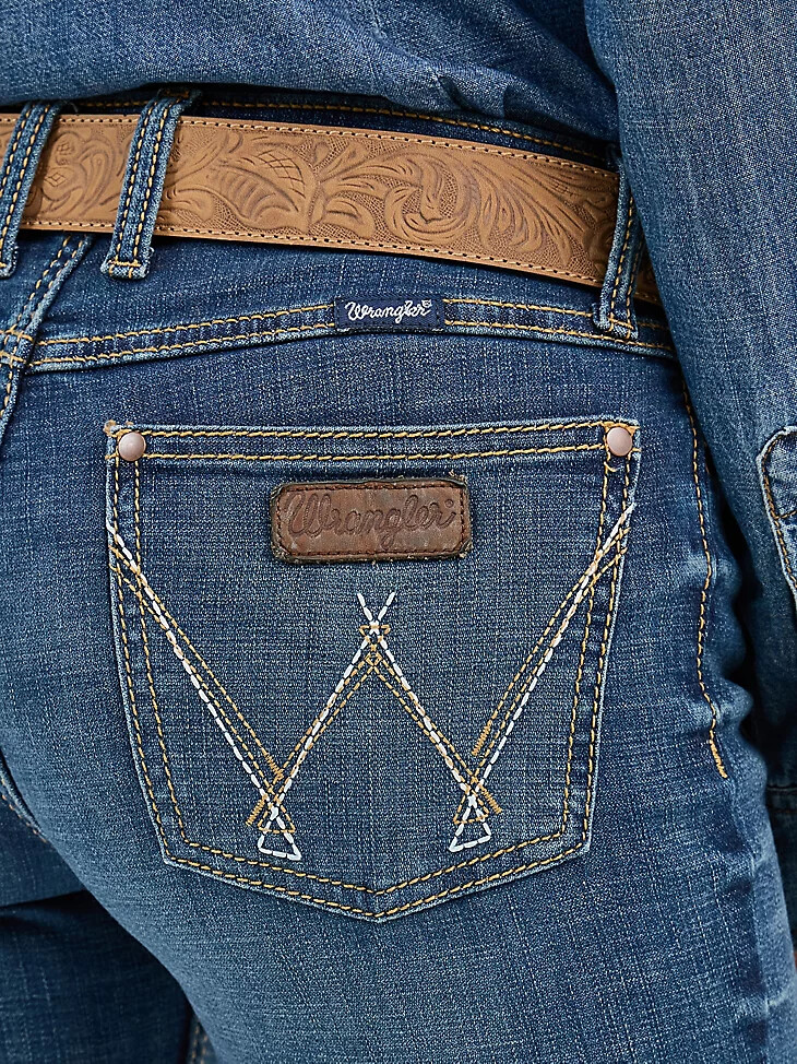 vaqueros wrangler retro mae de tiro medio con corte acampanado y lavado ms para mujer