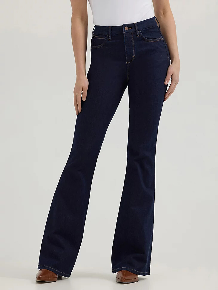 vaqueros acampanados de tiro alto wrangler bespoke para mujer adalyn