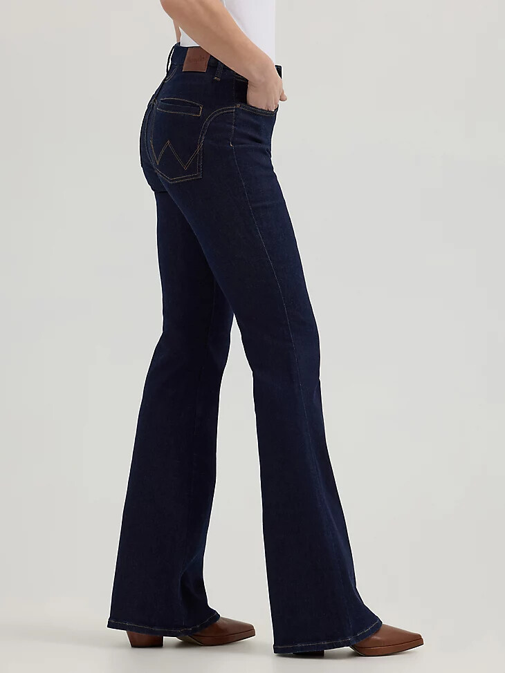 vaqueros acampanados de tiro alto wrangler bespoke para mujer adalyn