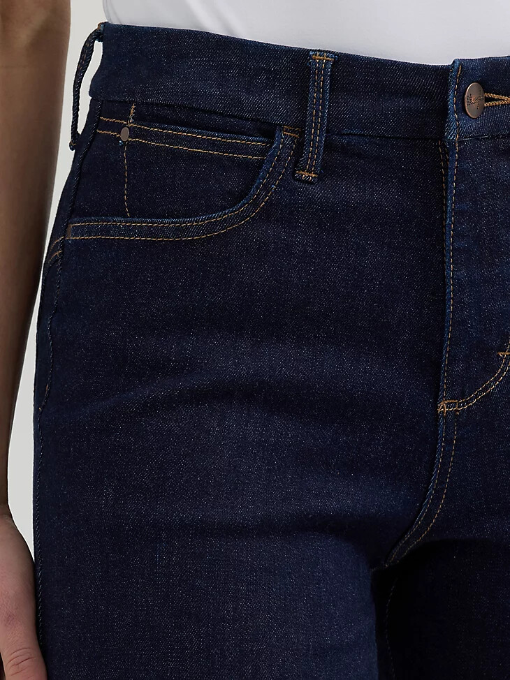 vaqueros acampanados de tiro alto wrangler bespoke para mujer adalyn