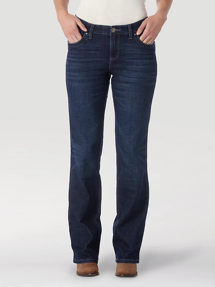 vaqueros de montar wrangler ultimate para mujer q-baby de tiro medio con corte de bota scootin