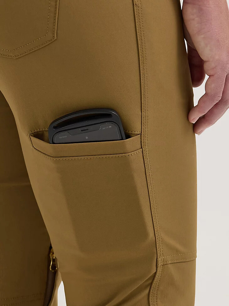 pantalón de trabajo técnico multitemporada wrangler riggs workwear para mujer color canguro